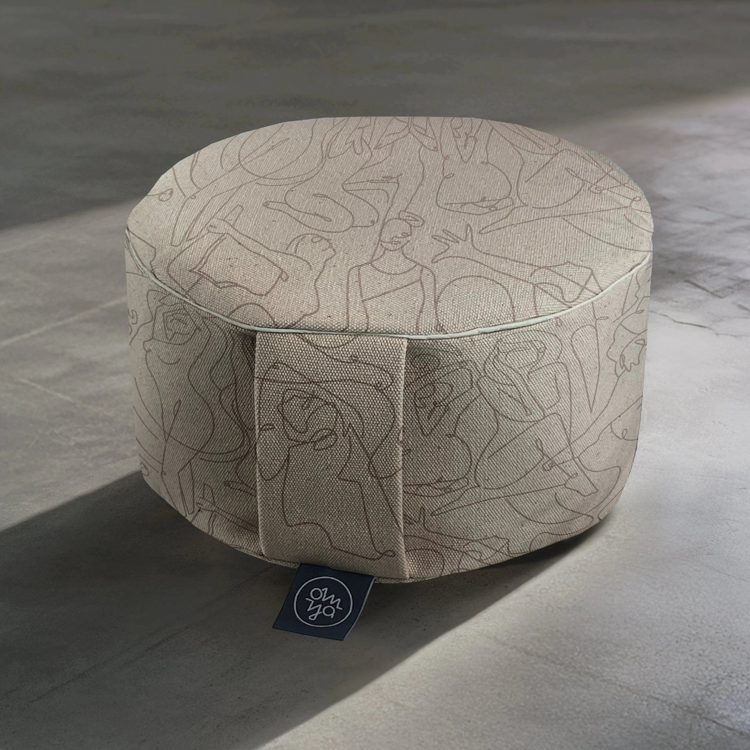 Design yoga cushion - Be Goddess